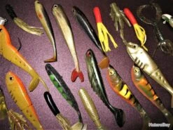 25 Leurres Souples Divers De 4 à 8 Cm