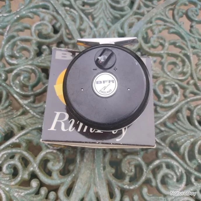 Dam Lot De Moulinets Et Cannes Pro Pour Pêche à La Mouche Et Matériel 4 Dam Lot De Moulinets Et Cannes Pro Pour Pêche à La Mouche Et Matériel – Image 4